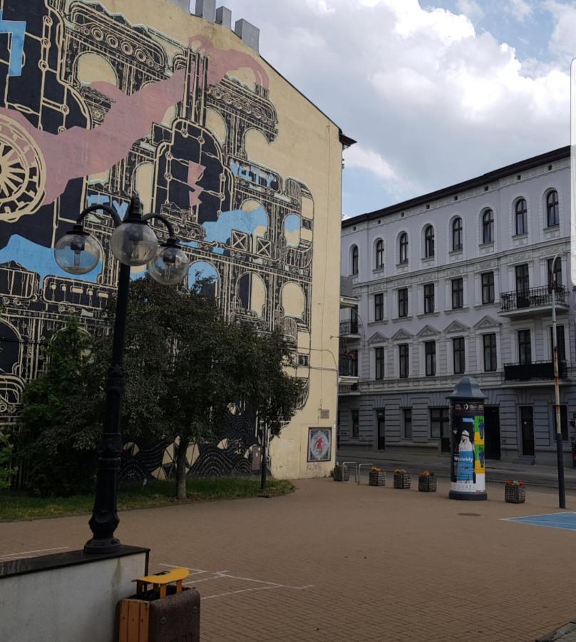 Bast 18 Manufaktura Centrum Miasta Legionow 18 Parking Bezplatny